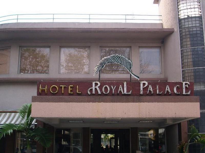 Hotel Royal Palace บันดุง ภายนอก รูปภาพ