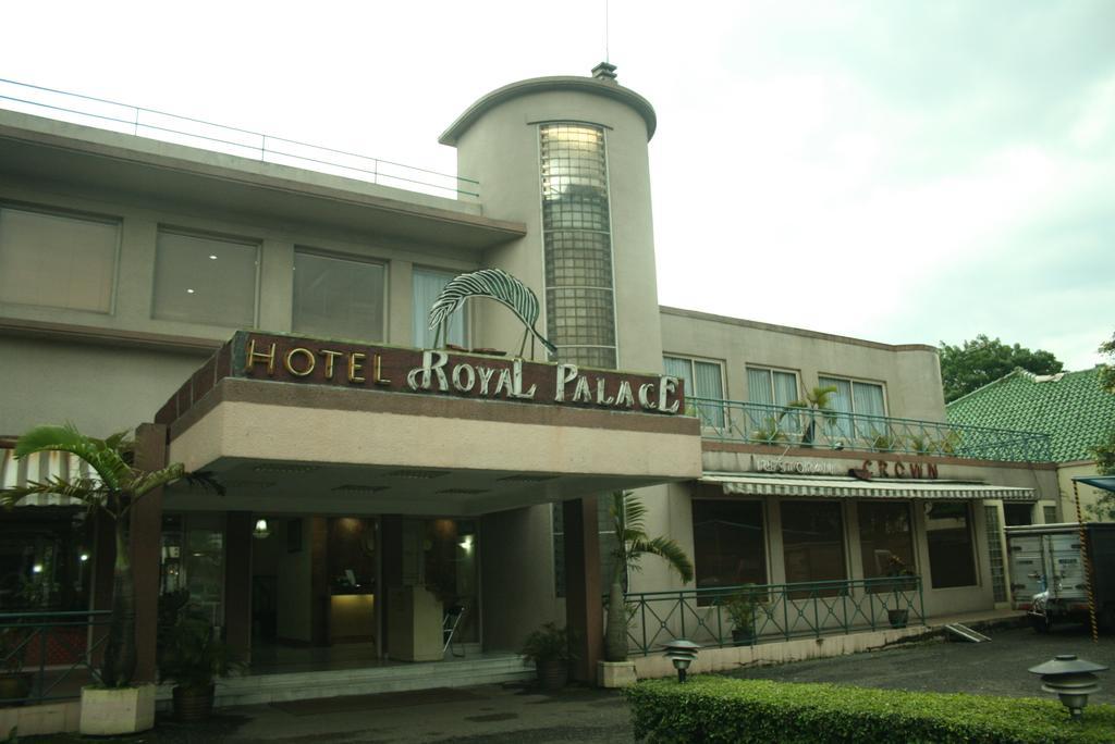 Hotel Royal Palace บันดุง ภายนอก รูปภาพ